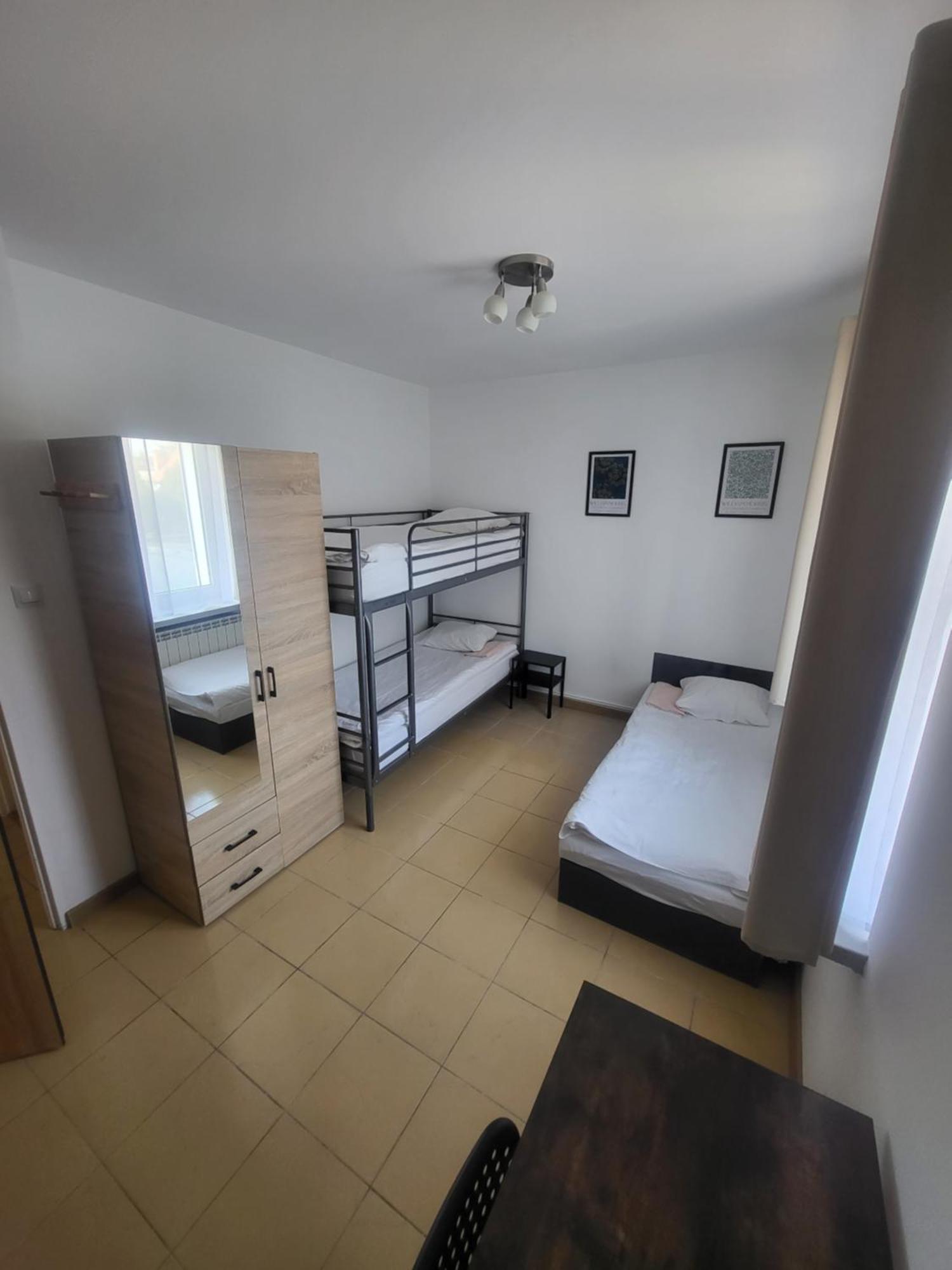Rooms4Rest Popularna - Private Rooms For Tourists - Atr Consulting Sp, Z O,O, Varsovia Exterior foto