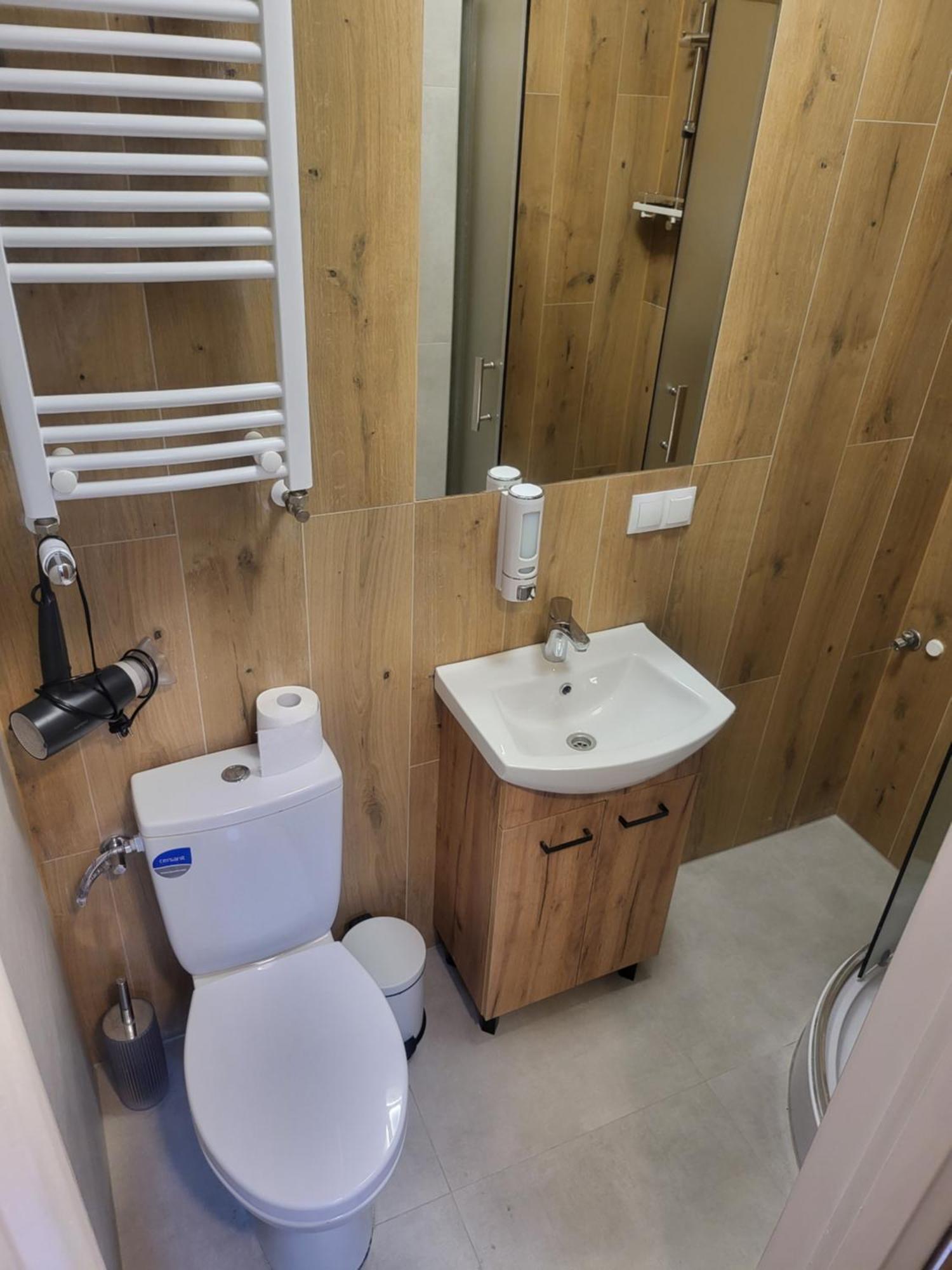Rooms4Rest Popularna - Private Rooms For Tourists - Atr Consulting Sp, Z O,O, Varsovia Exterior foto