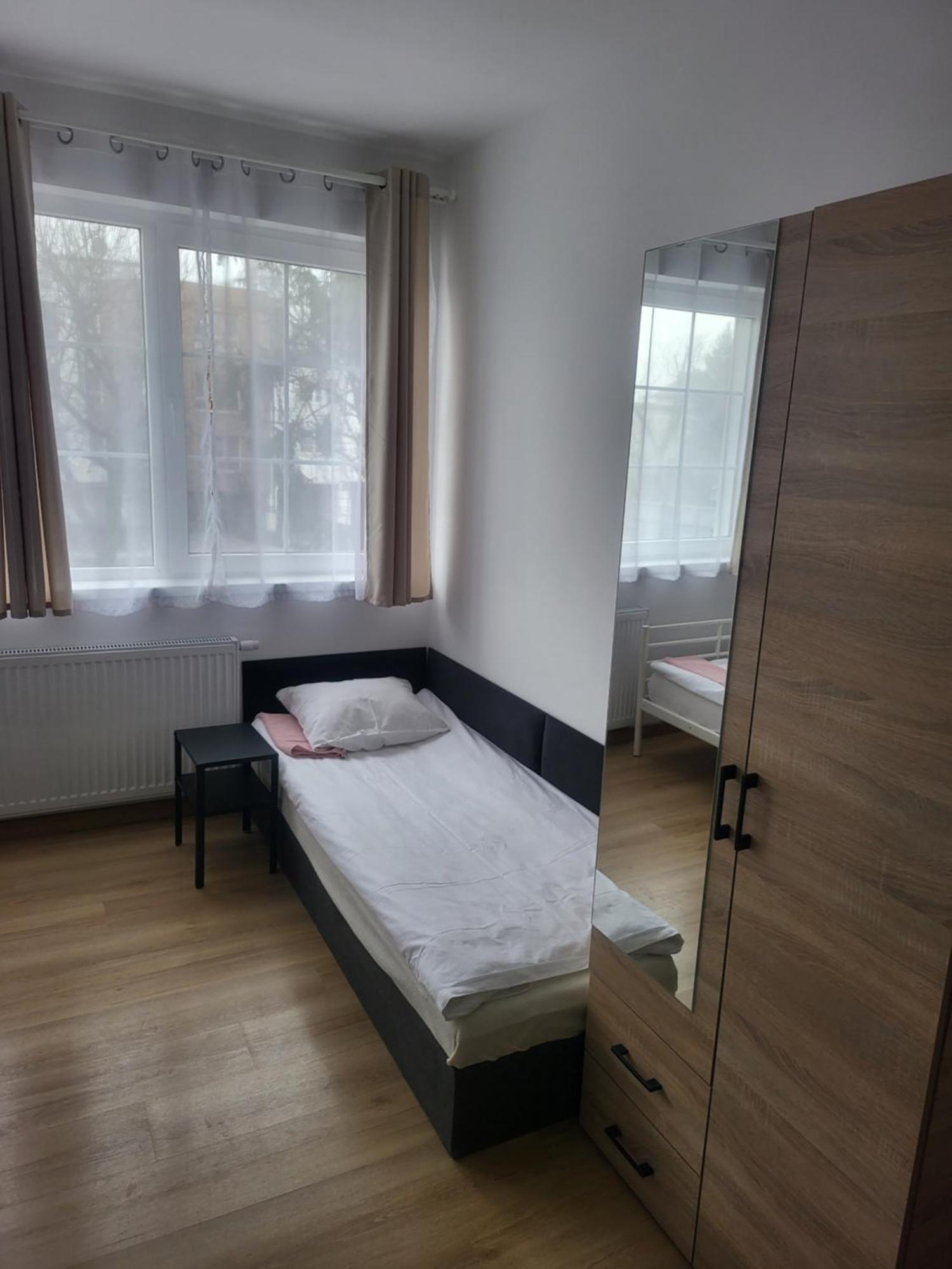 Rooms4Rest Popularna - Private Rooms For Tourists - Atr Consulting Sp, Z O,O, Varsovia Exterior foto